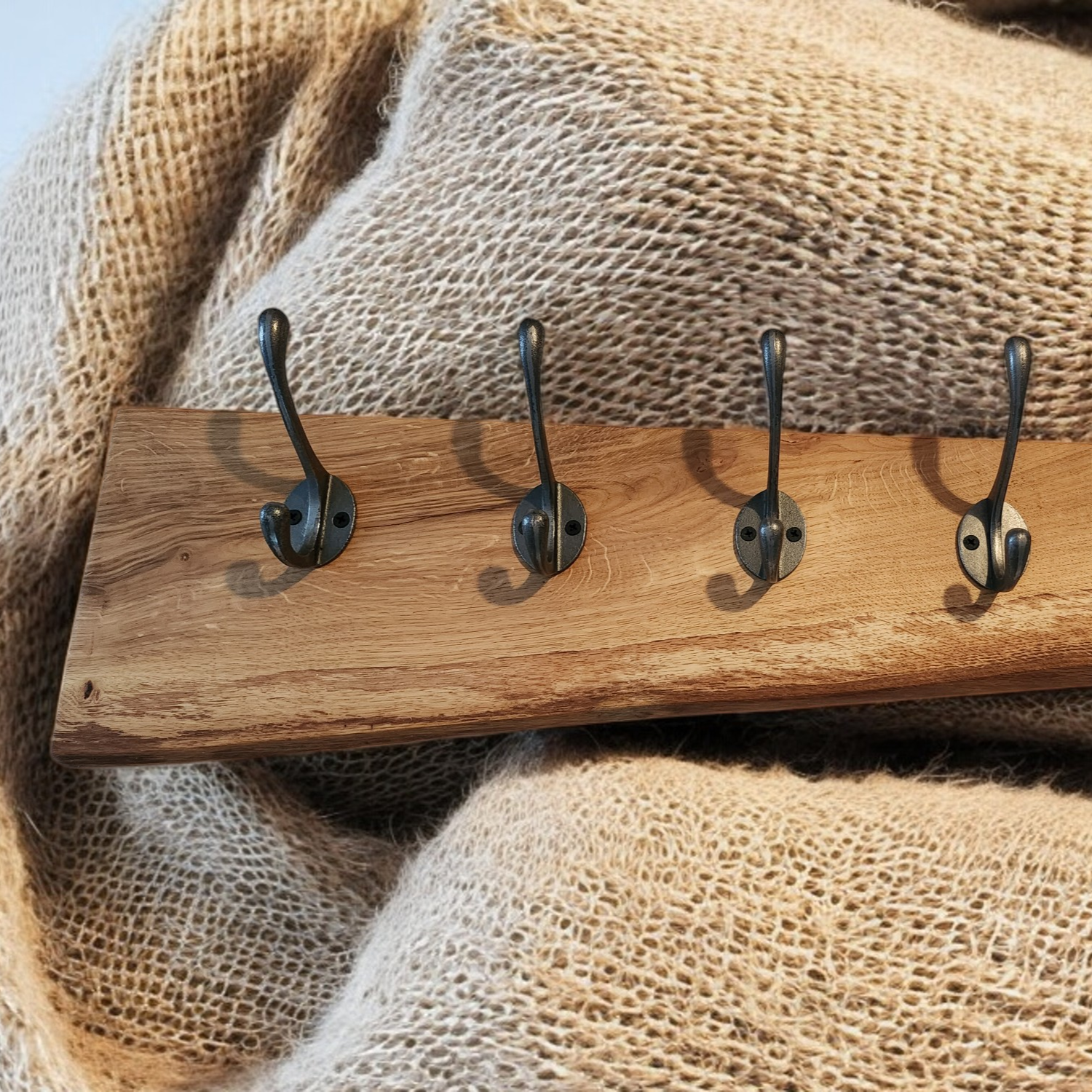 Live edge oak coat hook with plain style hooks