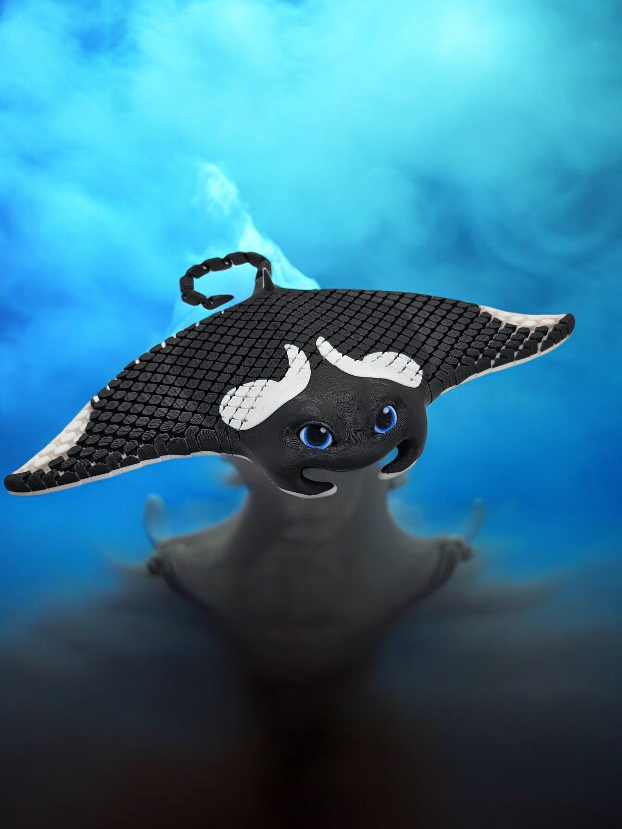 3D printed manta ray with mesh articulated body in white and black