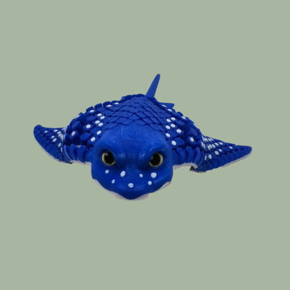 3D printed stingray with mesh articulated body, blue with white spots